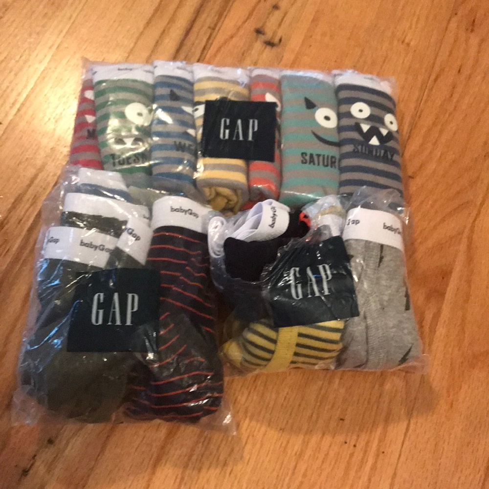Toddler boys gap brand underwear size 2-3yrs
